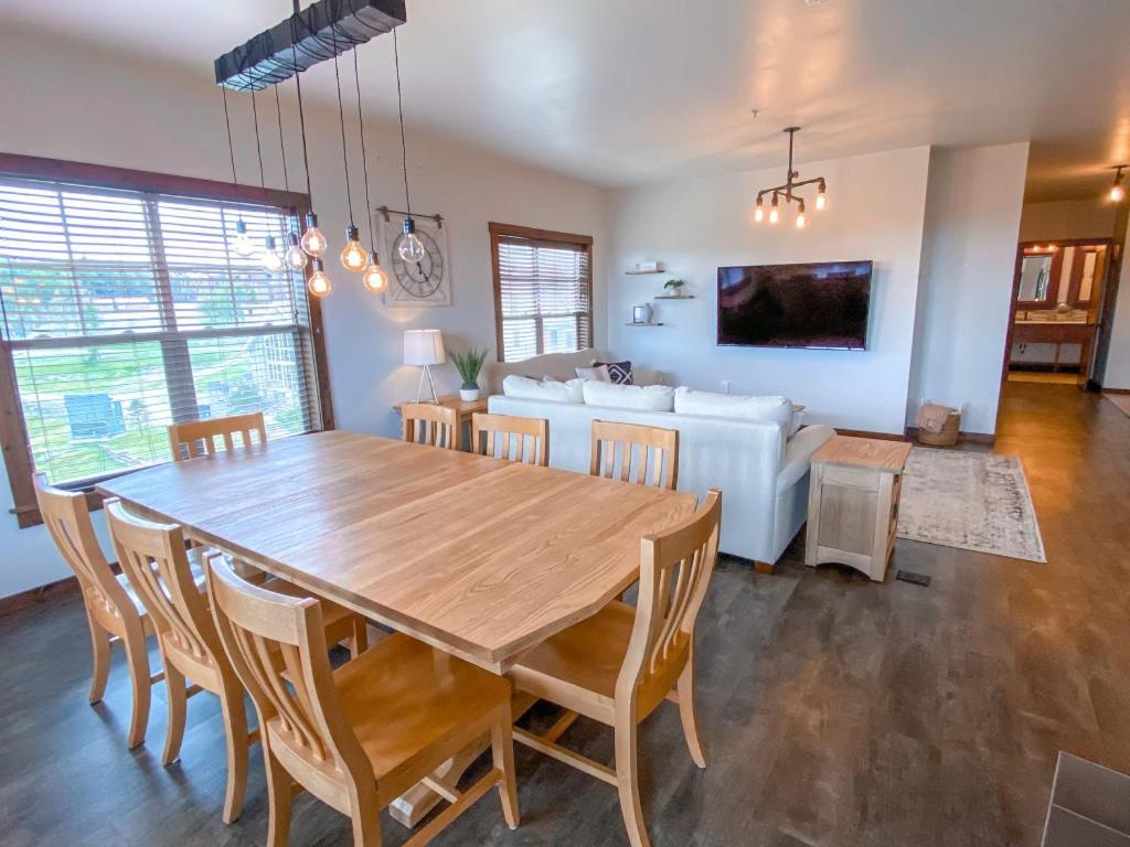 Remodeled Ski In-Out - 305 Soaring Eagle - Luxury! Dunmore Exterior photo