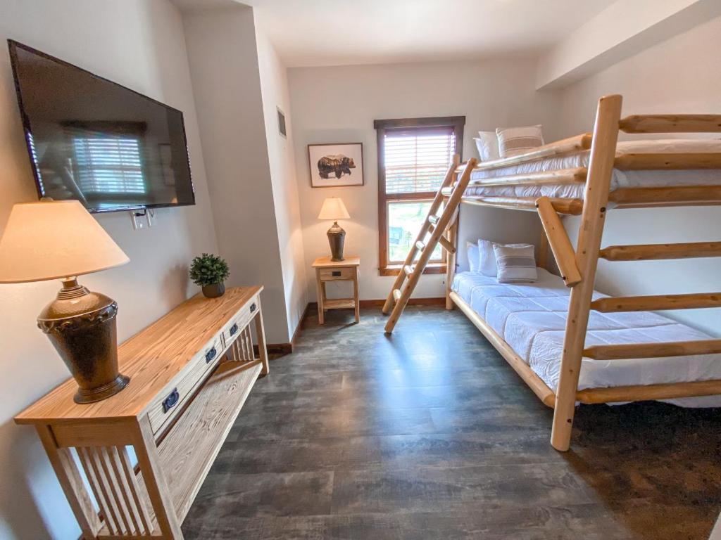 Remodeled Ski In-Out - 305 Soaring Eagle - Luxury! Dunmore Exterior photo