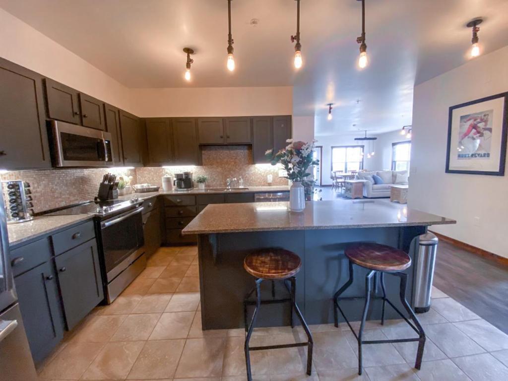 Remodeled Ski In-Out - 305 Soaring Eagle - Luxury! Dunmore Exterior photo